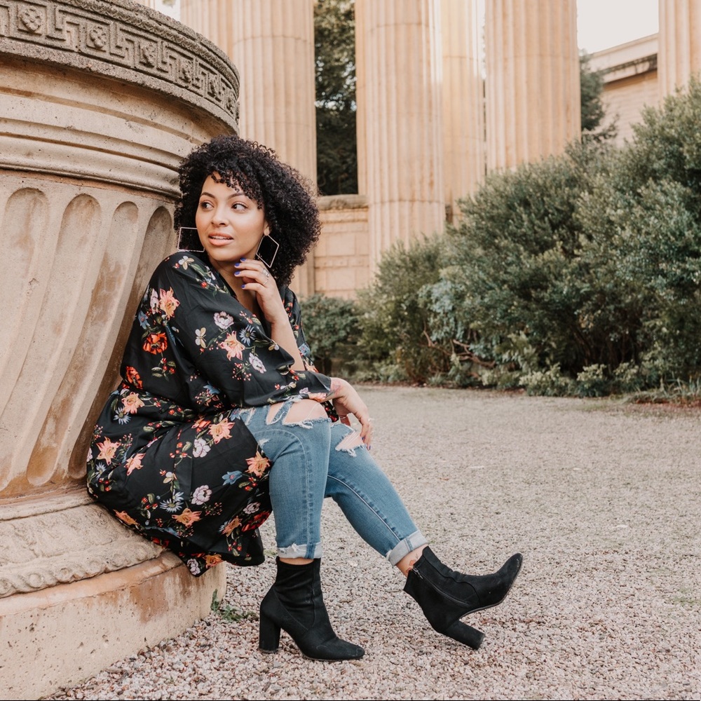 Meet your Posher, Raquel